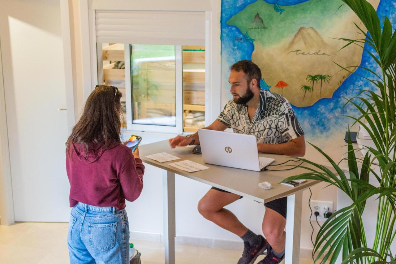 Duque Nest Hostel Costa Adeje Dış mekan fotoğraf