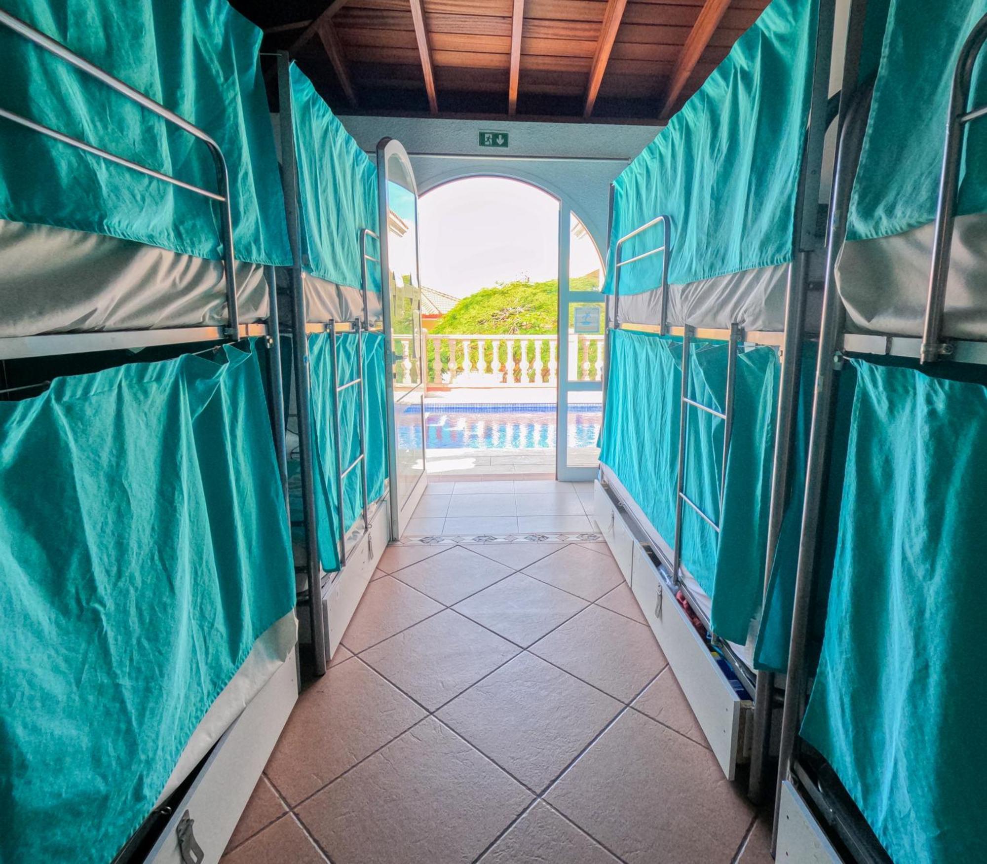 Duque Nest Hostel Costa Adeje Dış mekan fotoğraf