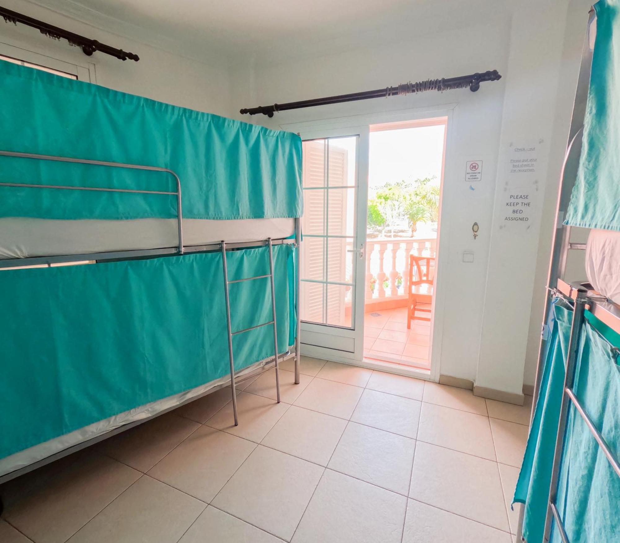 Duque Nest Hostel Costa Adeje Dış mekan fotoğraf